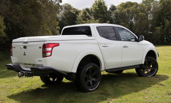 Cubierta plana PROFORM Mitsubishi L200 Triton 2015-2021 (doble cabina)